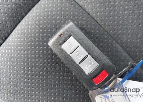 2025 Mitsubishi Eclipse Cross Black Edition S-Awc/Se S-Awc/Sel from USA, damaged, VIN JA4ATWAA3SZ009046